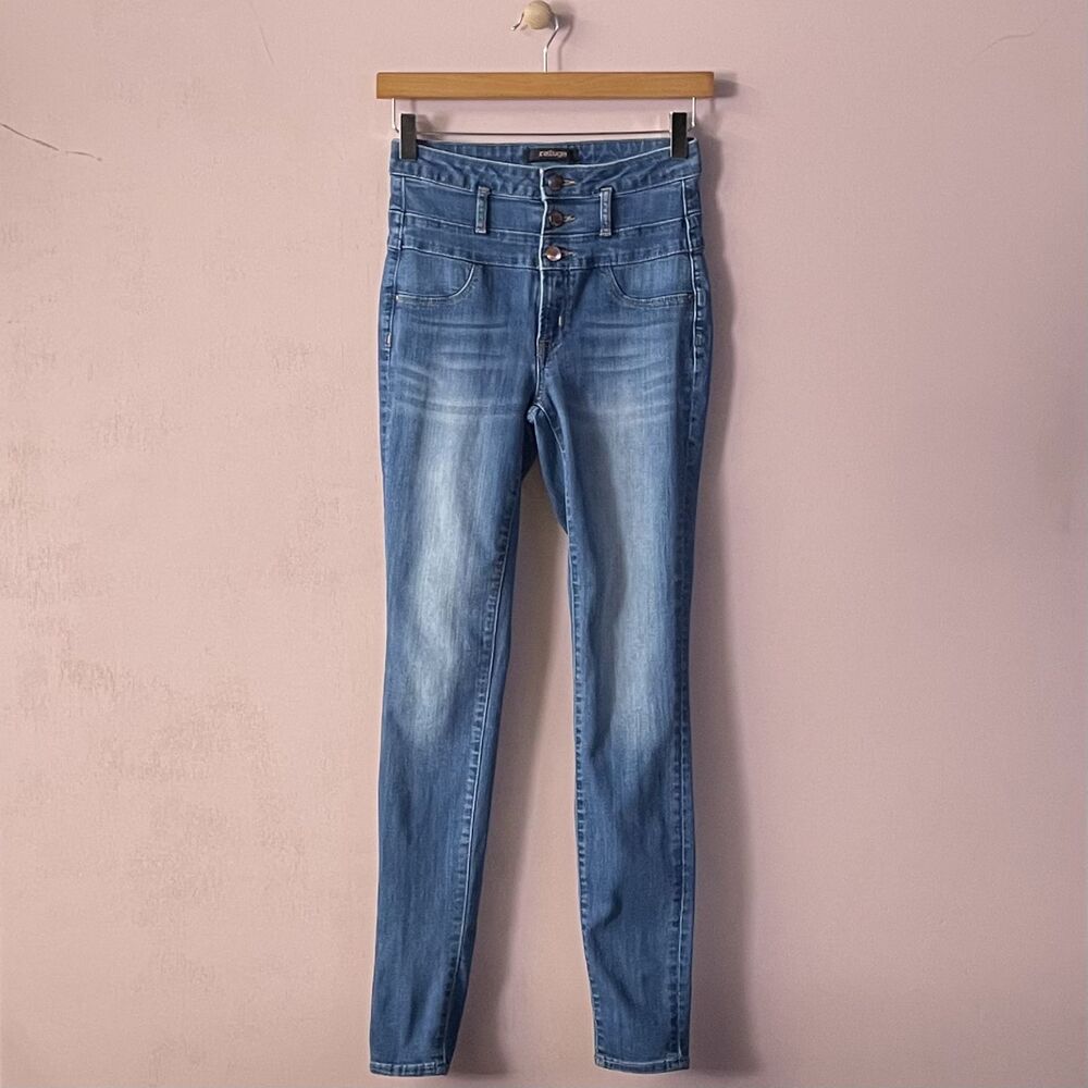 Charlotte Russe Medium Wash Blue 3-Button High Rise Jeans Size 2 EUC